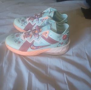 5.5 LeBron blue flowery Nike shoes